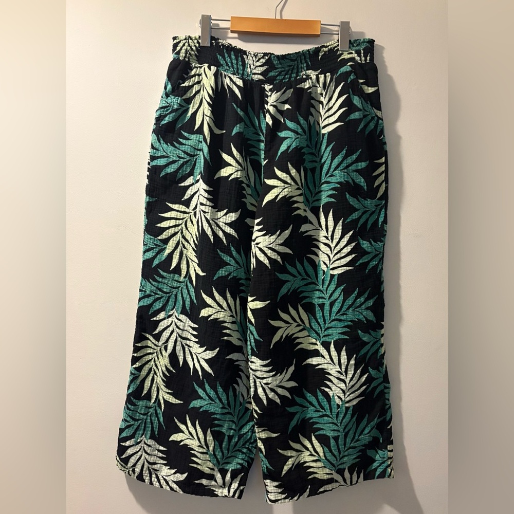 Tropical Leaf Print pants